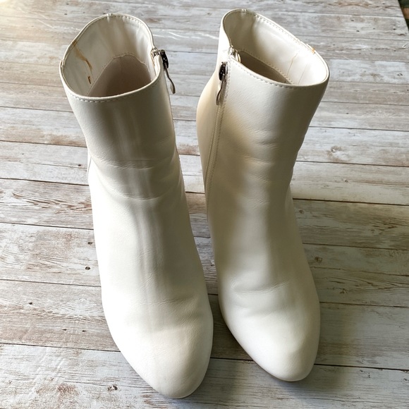 💜4/$40 White Block Mid High Heel Ankle Booties - Picture 5 of 16